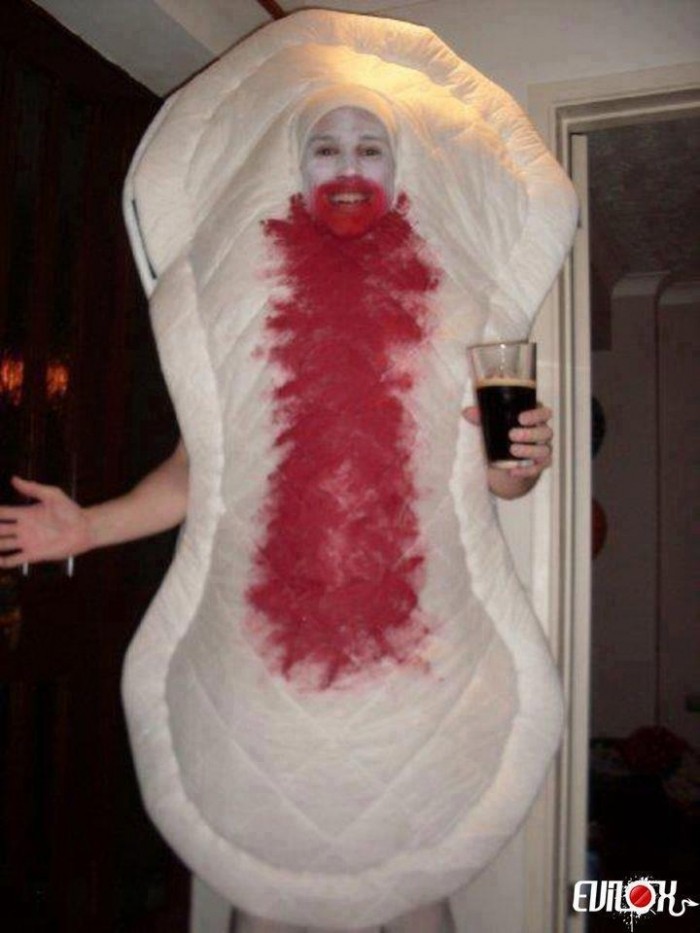0_0_1683485380_Na_Halloween_przebiore_sie_za_okres_przez_Lindaxdd_middle.jpg